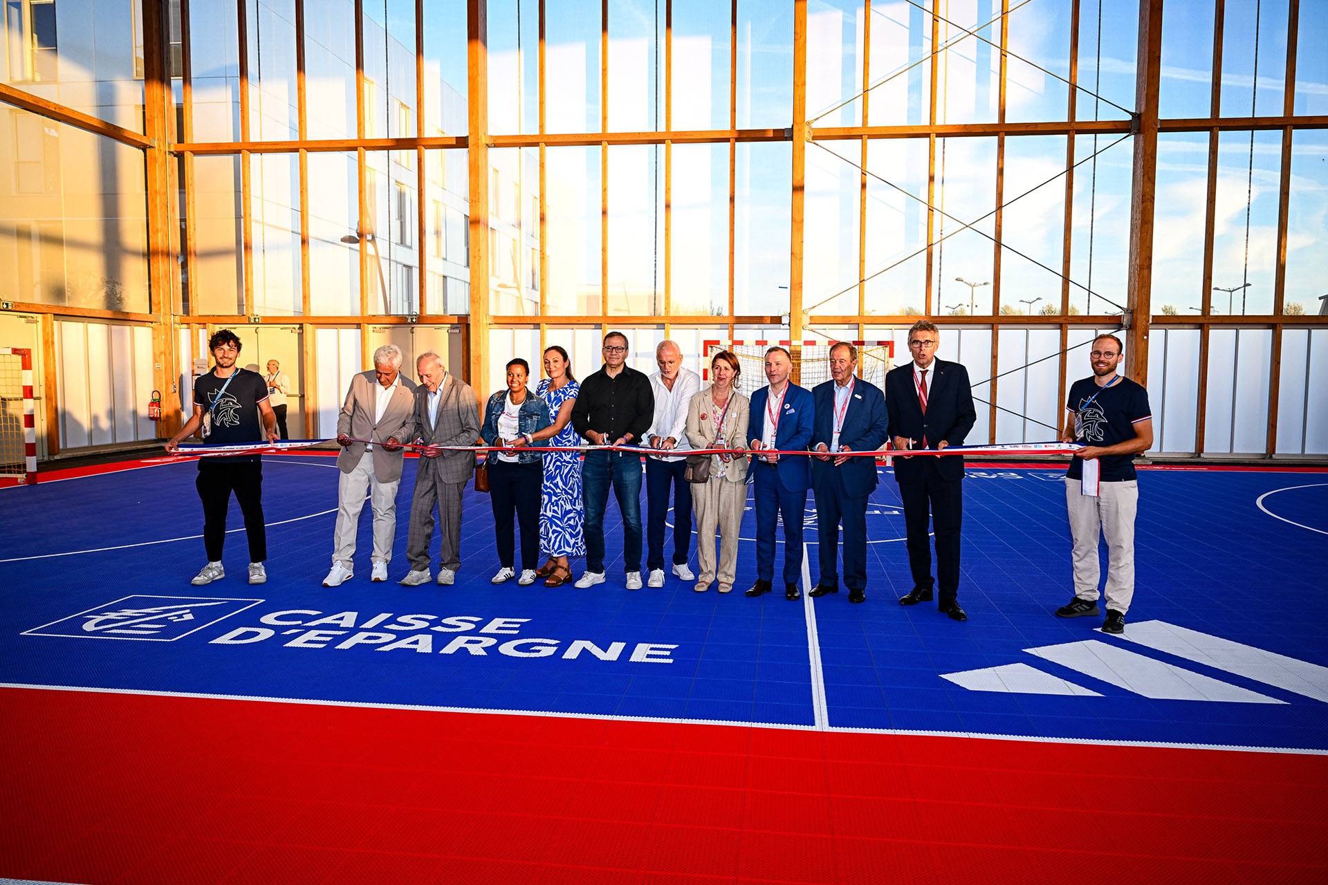 Flamme olympique et inauguration de terrains à Créteil